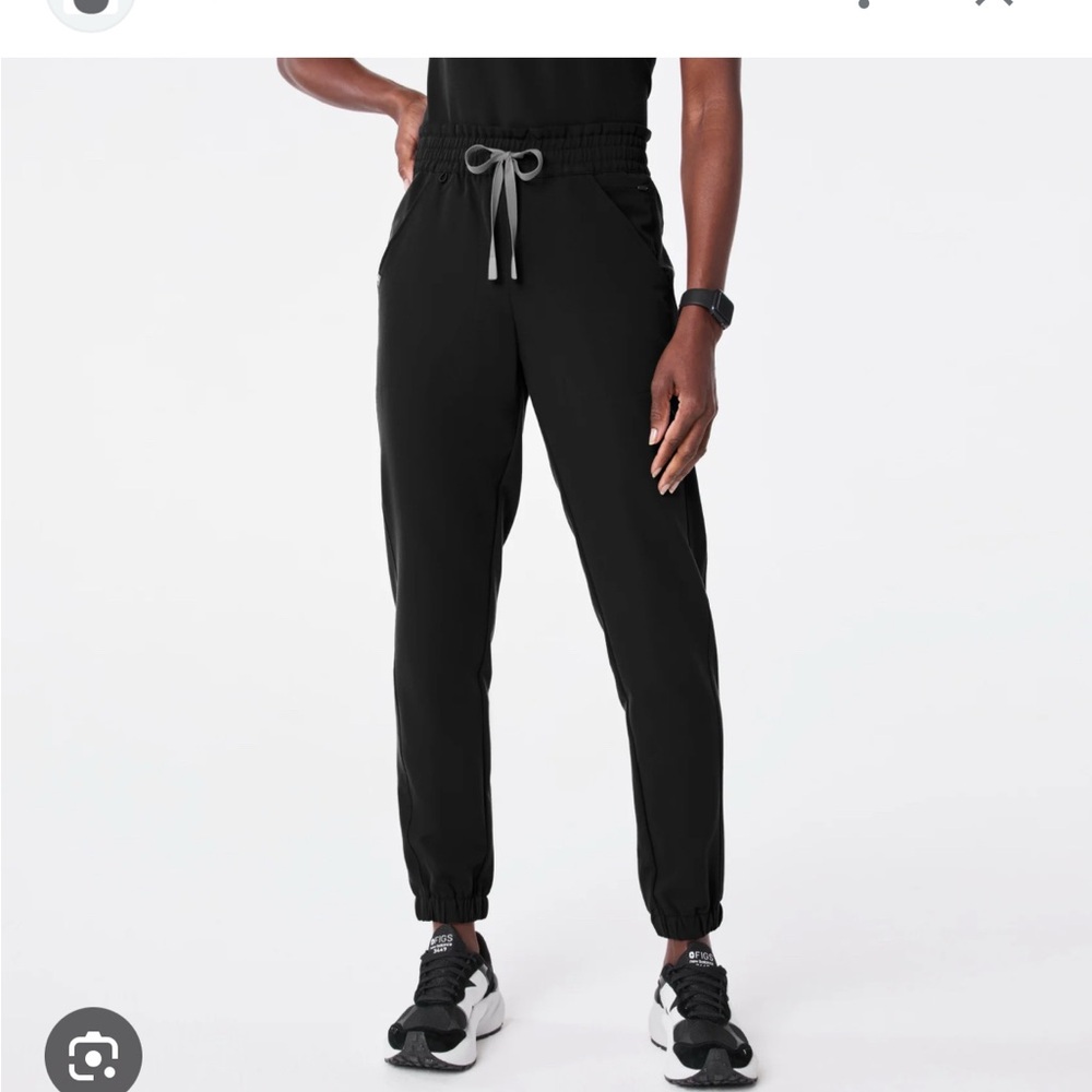 Figs Regina Black Jogger Scrub pants with Elastic Waist